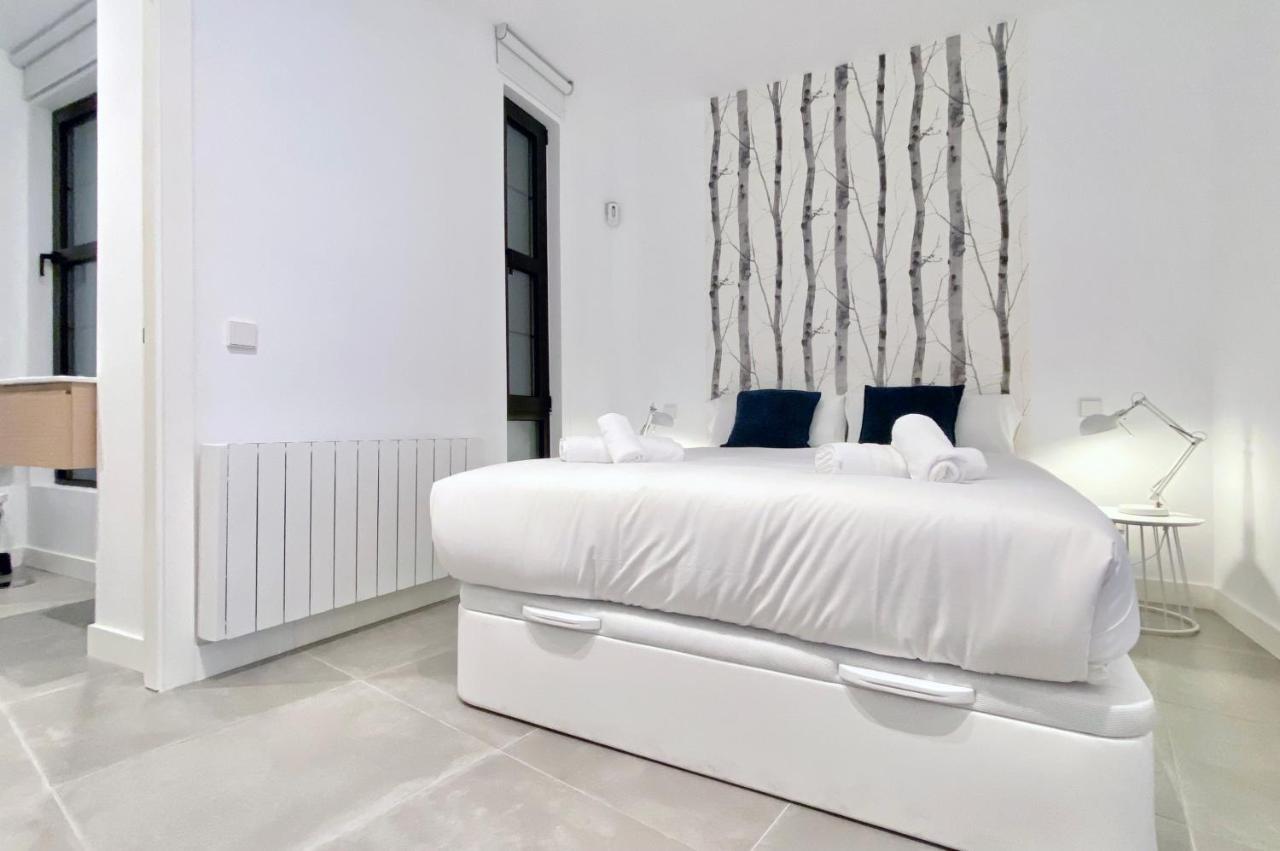 Tulem La Latina Apartment Мадрид Екстериор снимка